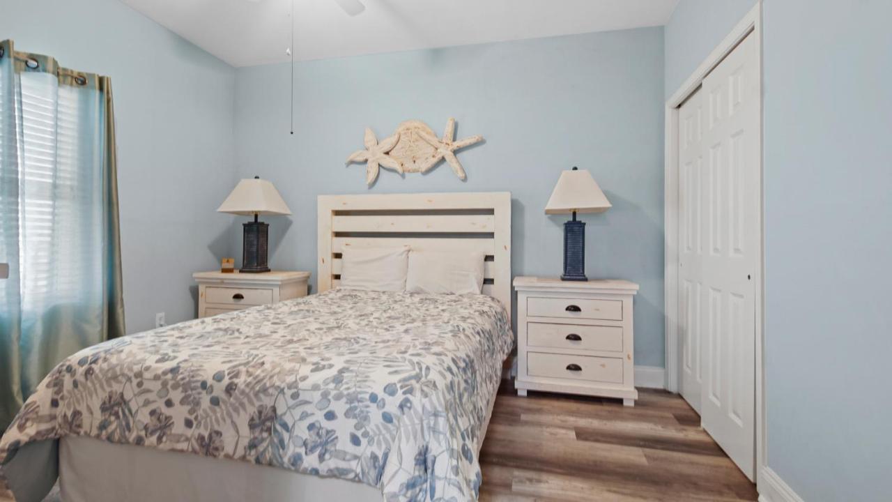 Some Beach Some Where At Laketown Wharf #825 By Nautical Properties Panama City Beach Extérieur photo